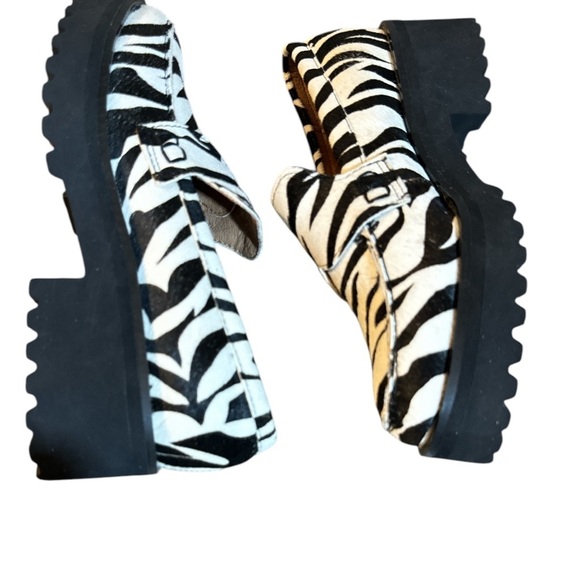 All Black Lugg Lady Loafer Sz 36, 5.5US - Picture 3 of 8